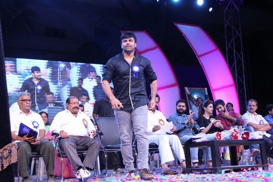 Guntur-Talkies-Movie-Team-at-TRR-School-Anniversary-Celebrations